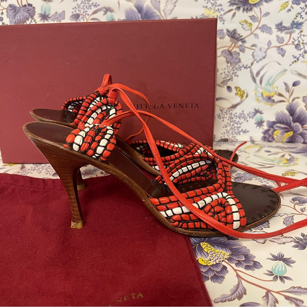 Bottega Veneta Red and White Heeled Sandals Authentic - Picture 2 of 6